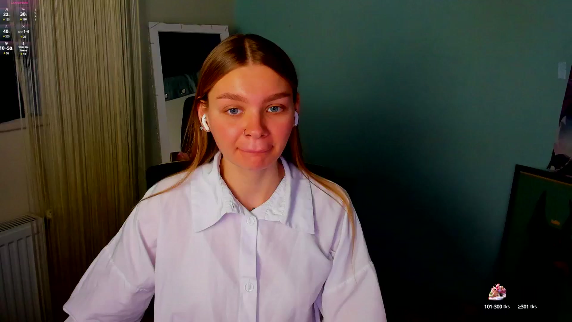 Gallery image thumbnail from Valery_Lovee's myfreecams stream on, 01/22/2025, 11:11 image 13 of 20