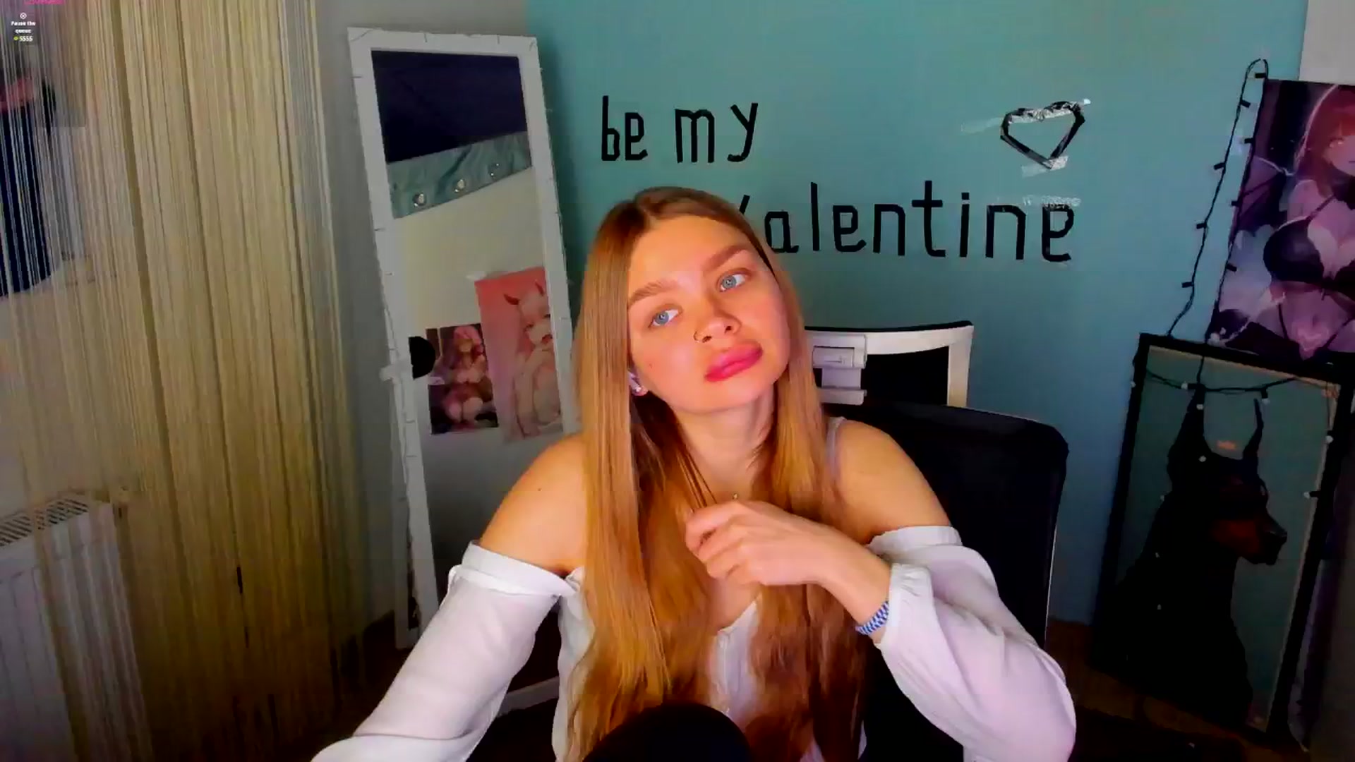 Gallery image thumbnail from Valery_Lovee's myfreecams stream on, 02/10/2025, 09:31 image 7 of 20