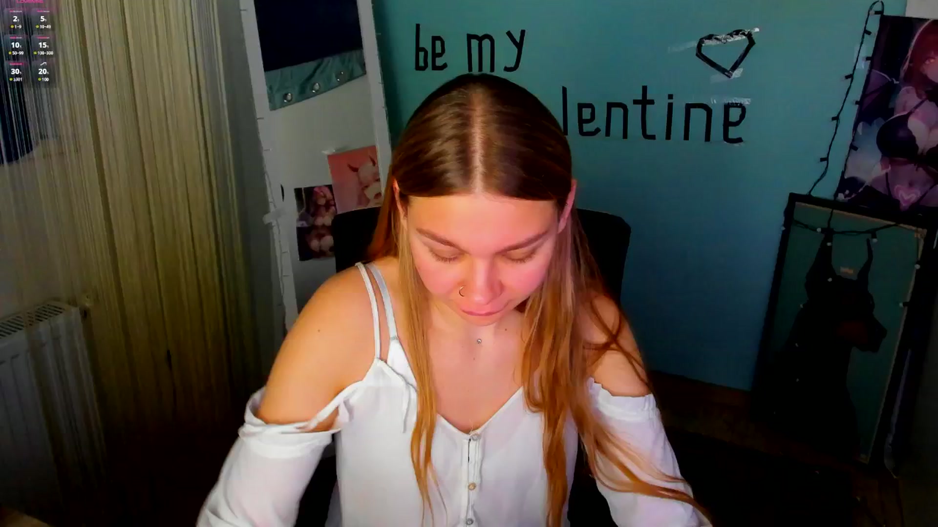 Gallery image thumbnail from Valery_Lovee's myfreecams stream on, 02/10/2025, 11:55 image 10 of 20