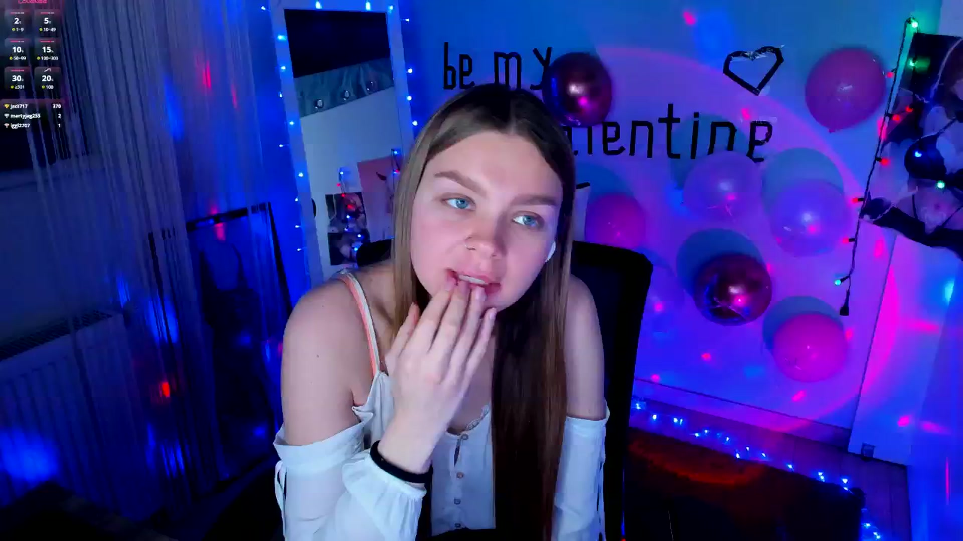 Gallery image thumbnail from Valery_Lovee's myfreecams stream on, 02/15/2025, 12:47 image 17 of 20