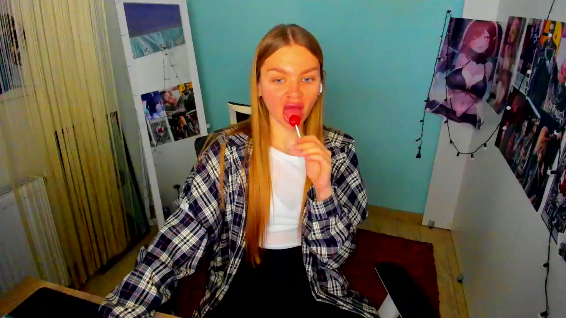 Gallery image thumbnail from Valery_Lovee's myfreecams stream on, 03/01/2025, 11:29 image 18 of 20