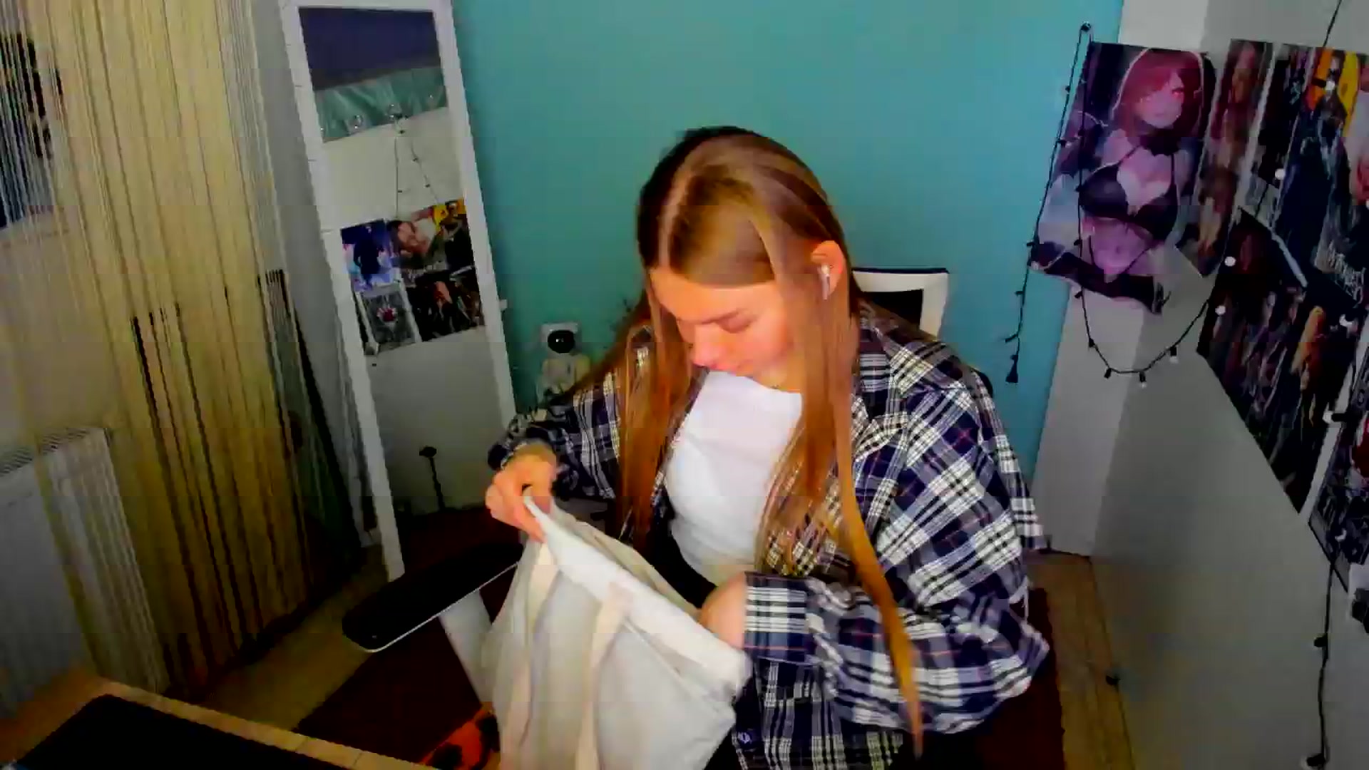 Gallery image thumbnail from Valery_Lovee's myfreecams stream on, 03/01/2025, 11:29 image 9 of 20