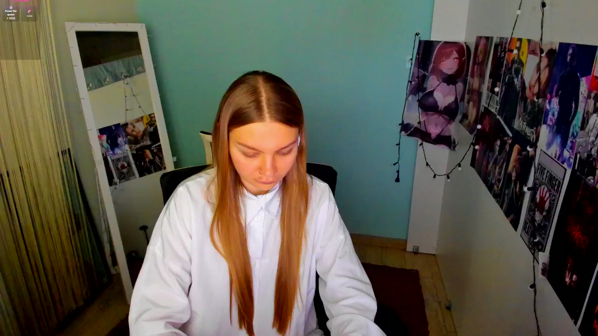Gallery image thumbnail from Valery_Lovee's myfreecams stream on, 03/03/2025, 08:50 image 15 of 20