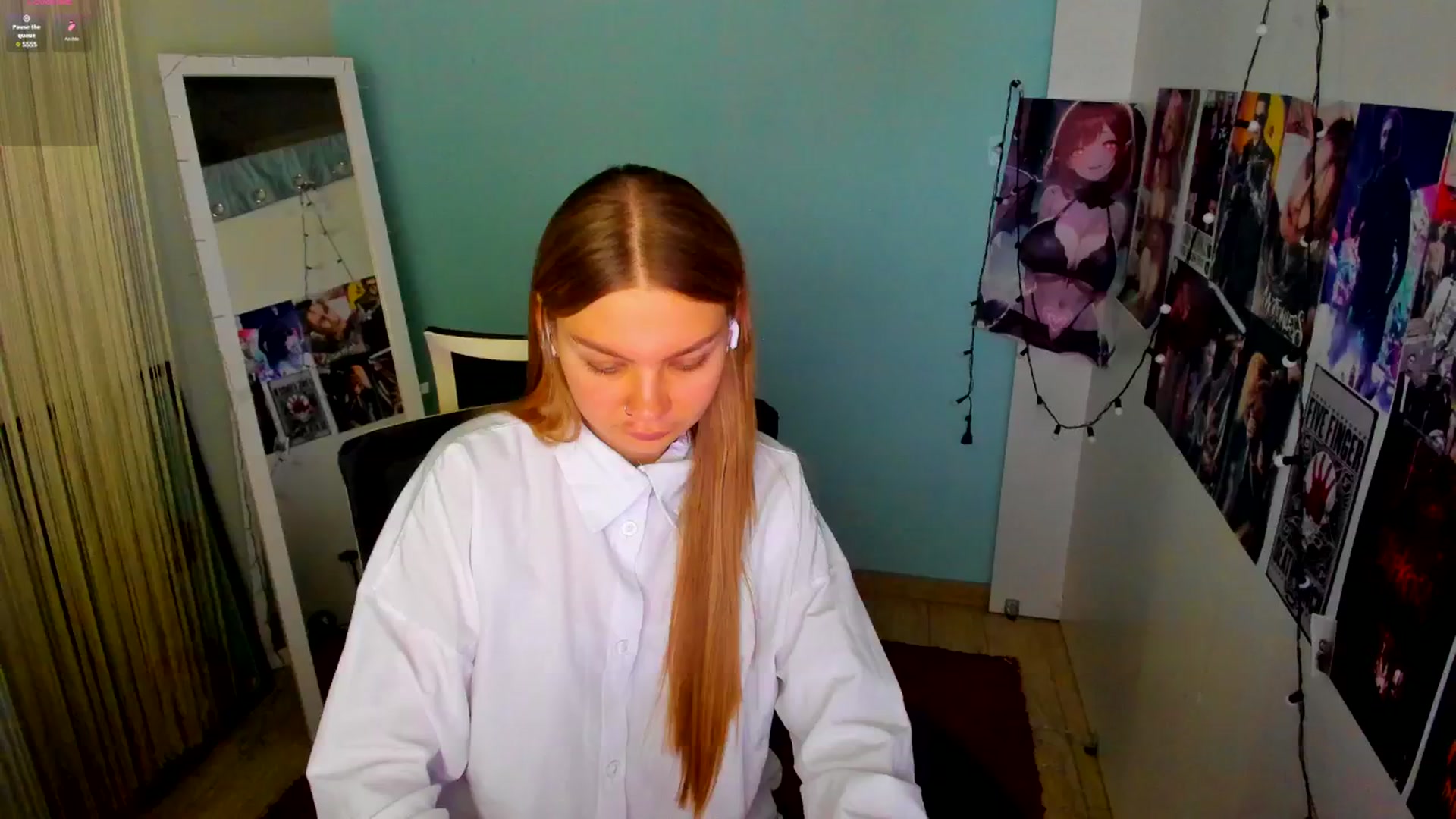 Gallery image thumbnail from Valery_Lovee's myfreecams stream on, 03/03/2025, 10:14 image 16 of 20