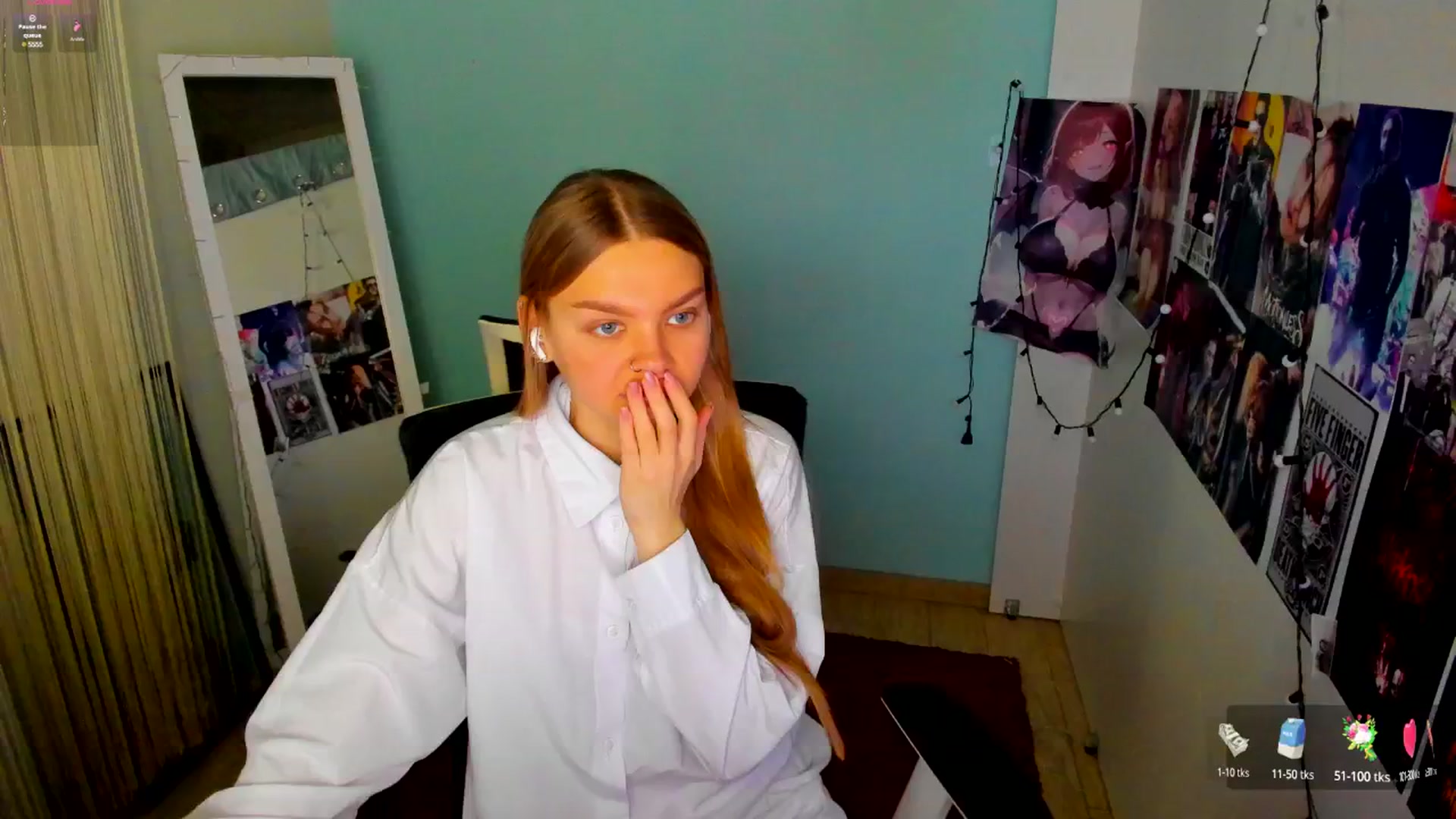 Gallery image thumbnail from Valery_Lovee's myfreecams stream on, 03/03/2025, 10:14 image 14 of 20
