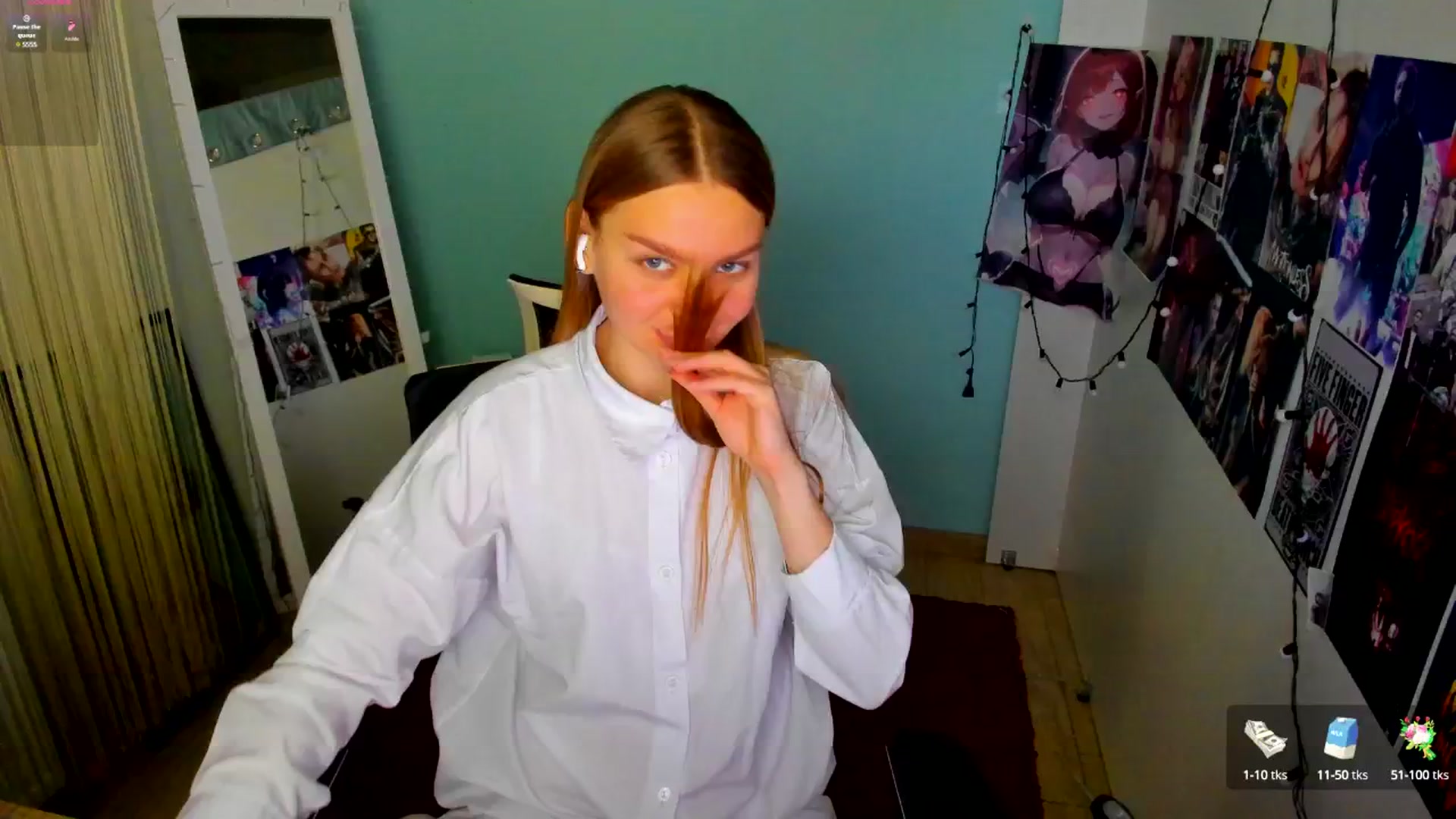 Gallery image thumbnail from Valery_Lovee's myfreecams stream on, 03/03/2025, 12:49 image 3 of 20