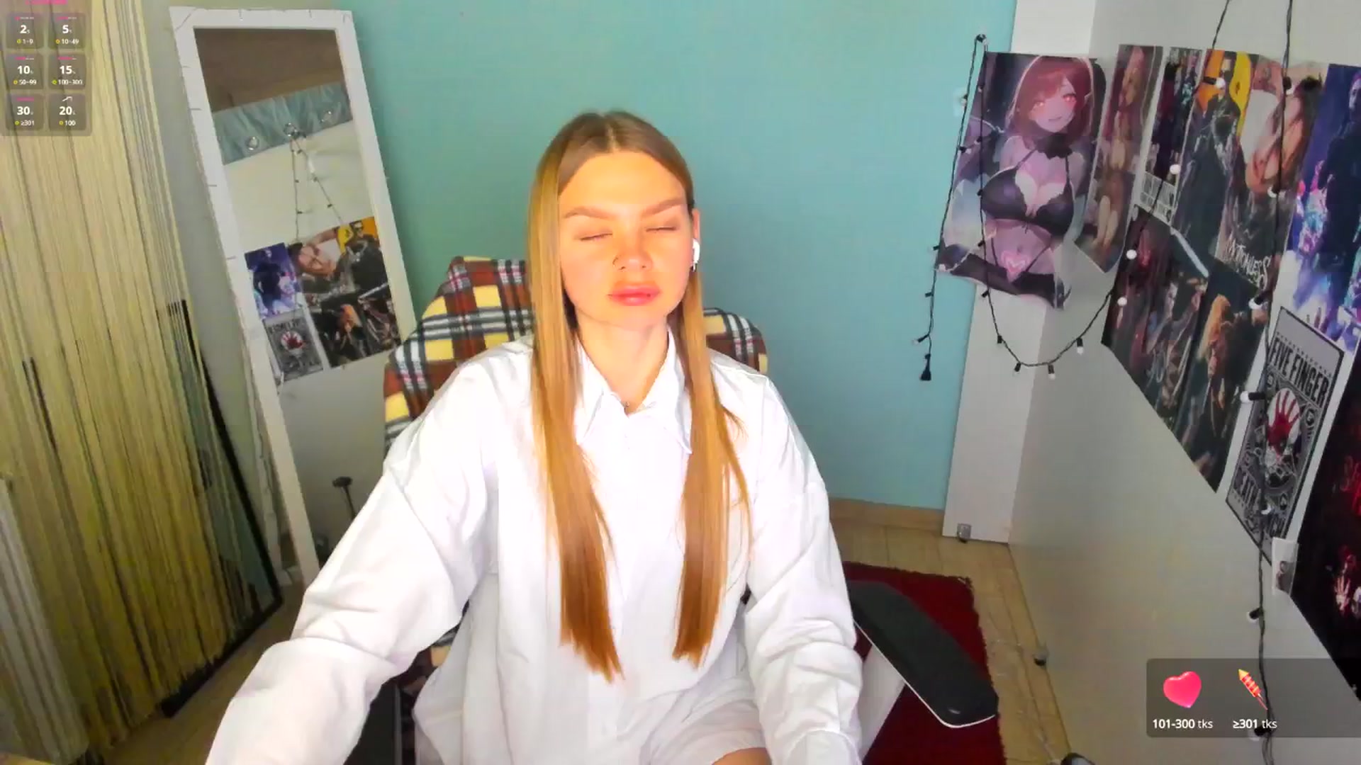 Gallery image thumbnail from Valery_Lovee's myfreecams stream on, 03/04/2025, 12:32 image 8 of 20