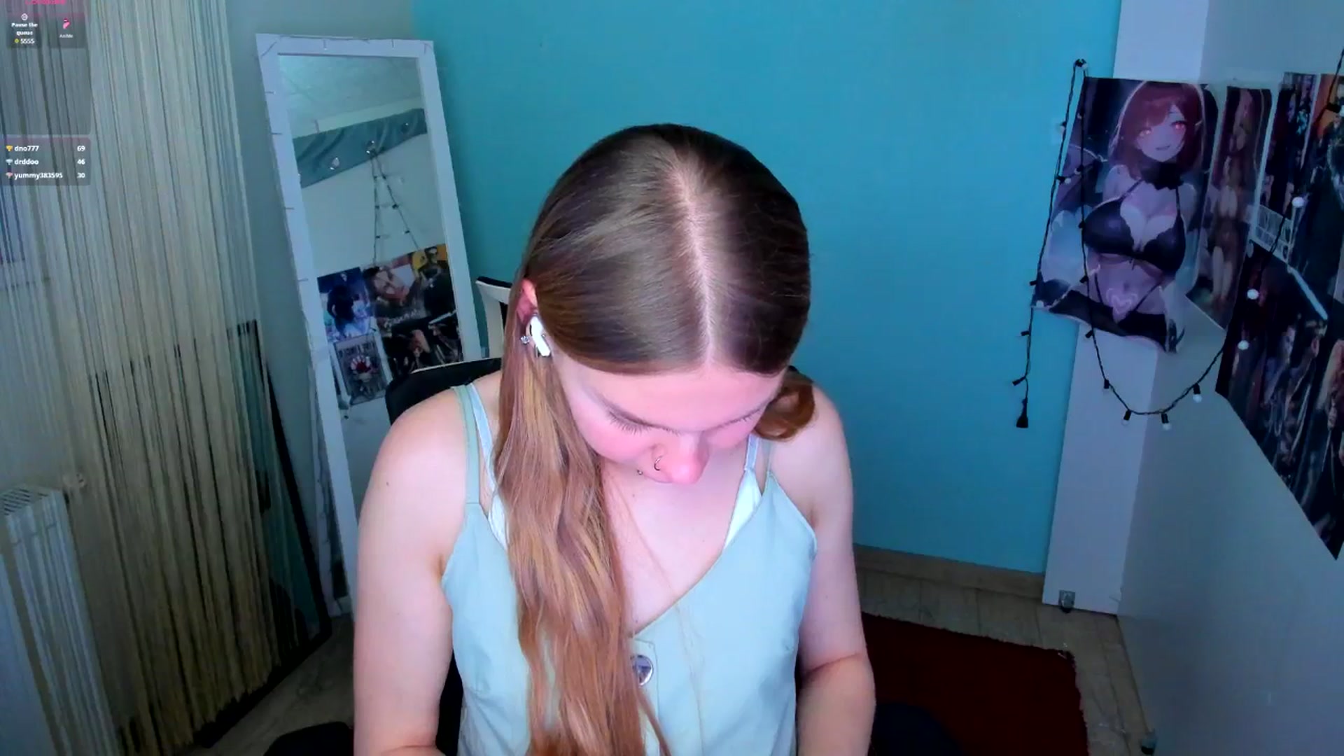 Gallery image thumbnail from Valery_Lovee's myfreecams stream on, 03/19/2025, 12:32 image 15 of 20