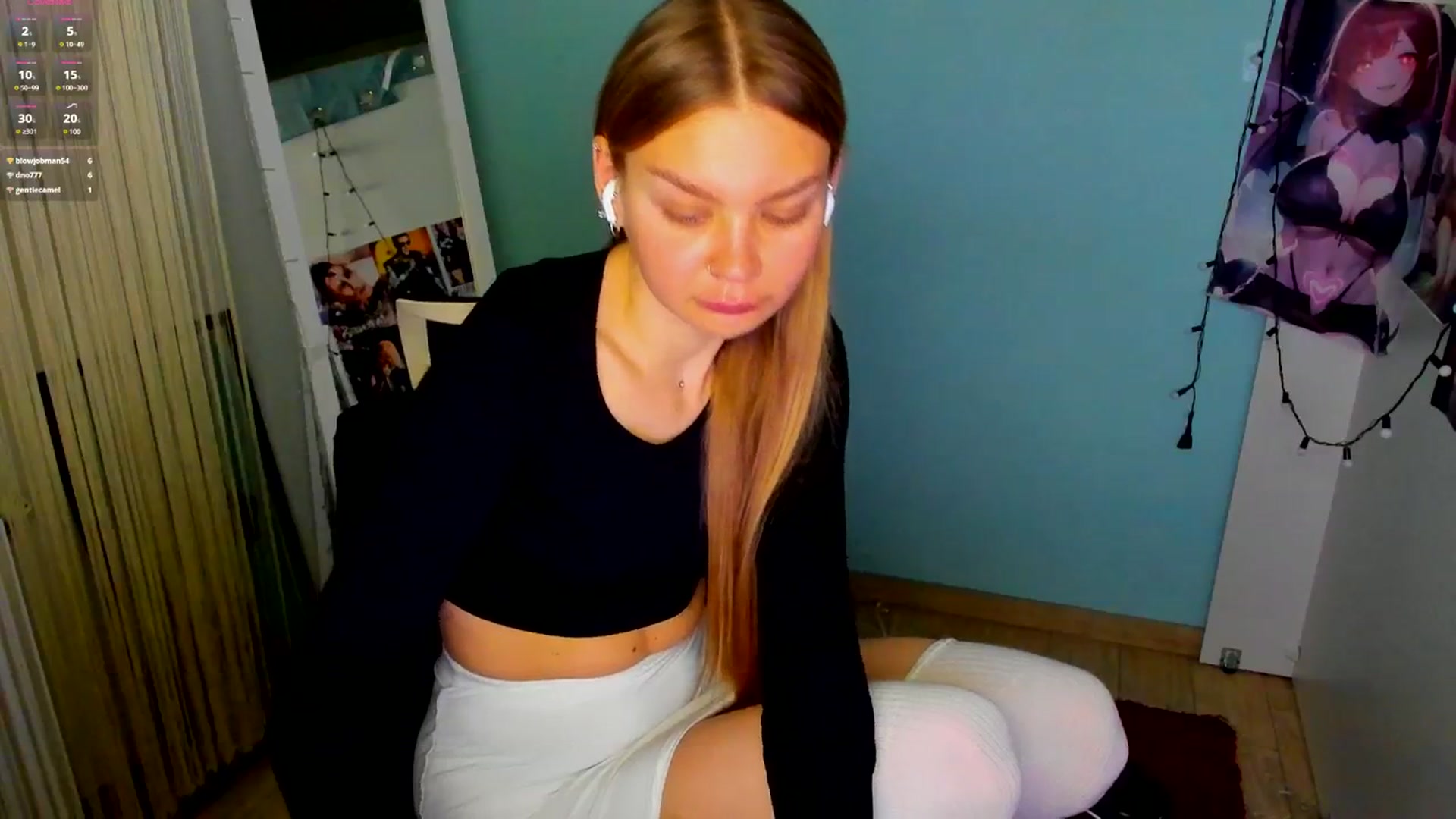 Gallery image thumbnail from Valery_Lovee's myfreecams stream on, 03/24/2025, 10:26 image 10 of 20