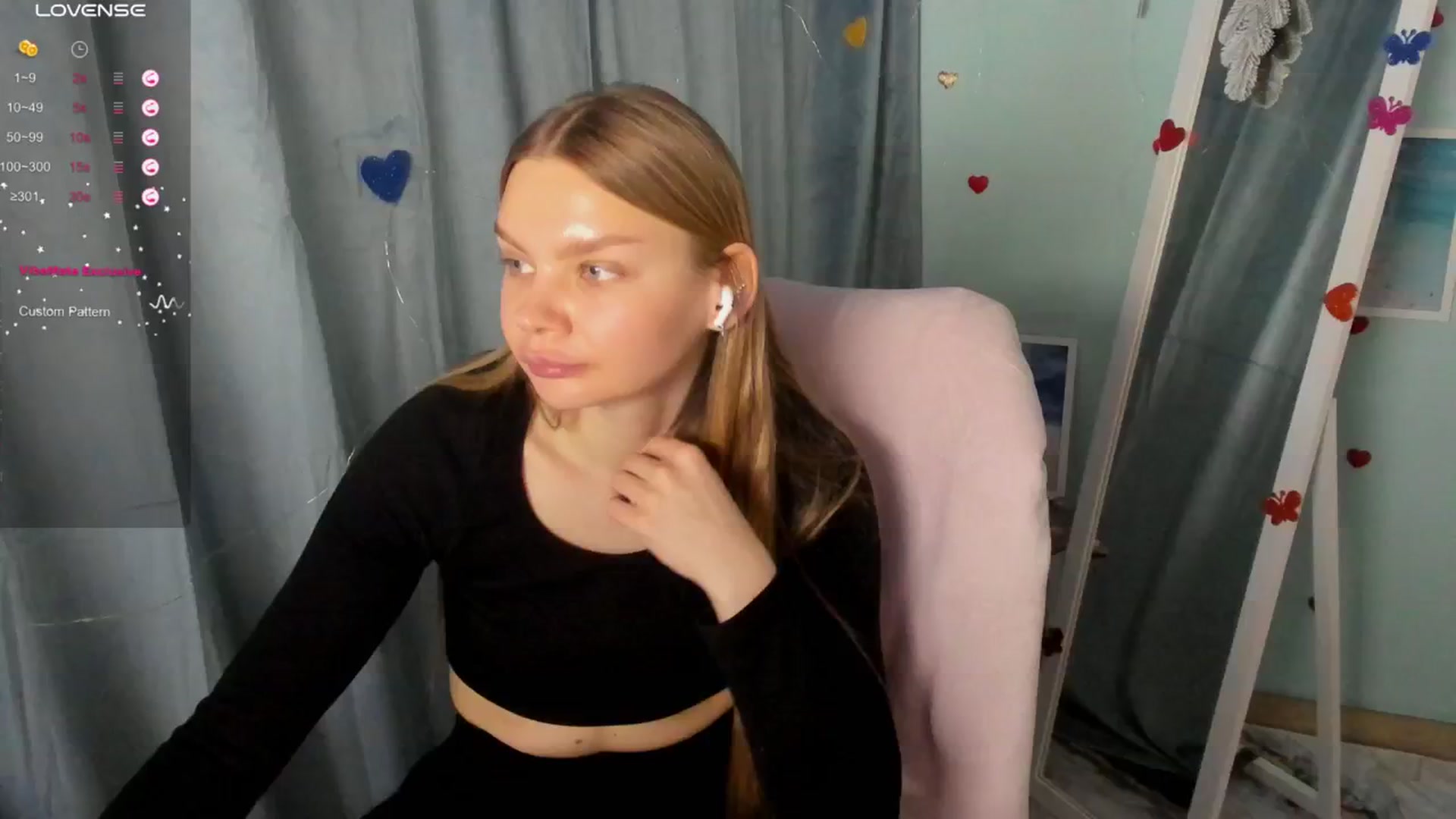 Gallery image thumbnail from Valery_Lovee's myfreecams stream on, 03/27/2025, 12:29 image 19 of 20