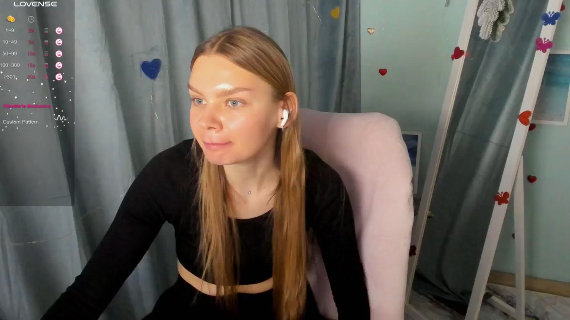 Gallery image thumbnail from Valery_Lovee's myfreecams stream on, 03/27/2025, 12:29 image 18 of 20