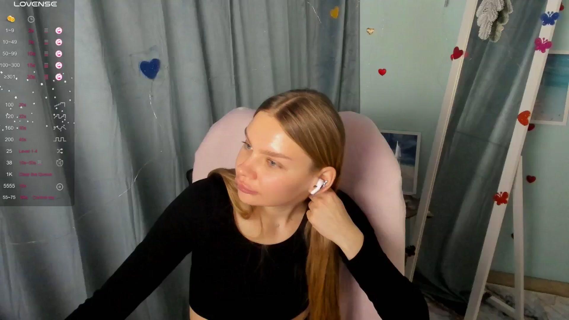 Gallery image thumbnail from Valery_Lovee's myfreecams stream on, 03/27/2025, 12:29 image 12 of 20