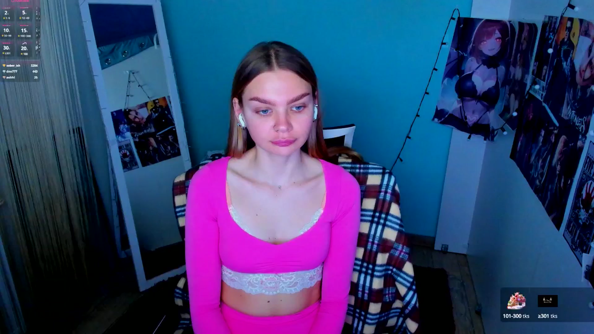 Gallery image thumbnail from Valery_Lovee's myfreecams stream on, 04/06/2025, 10:32 image 18 of 20