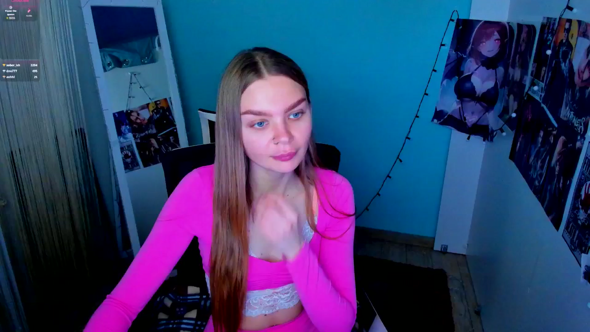 Gallery image thumbnail from Valery_Lovee's myfreecams stream on, 04/06/2025, 12:19 image 9 of 20