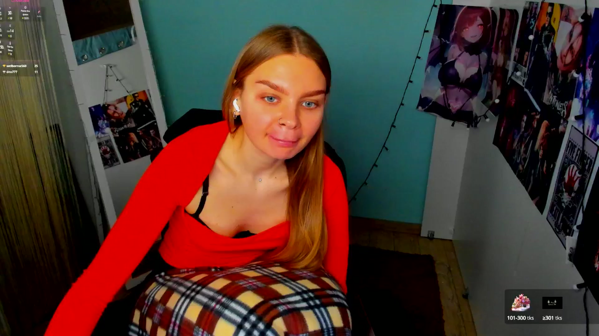 Gallery image thumbnail from Valery_Lovee's myfreecams stream on, 04/07/2025, 10:07 image 2 of 20