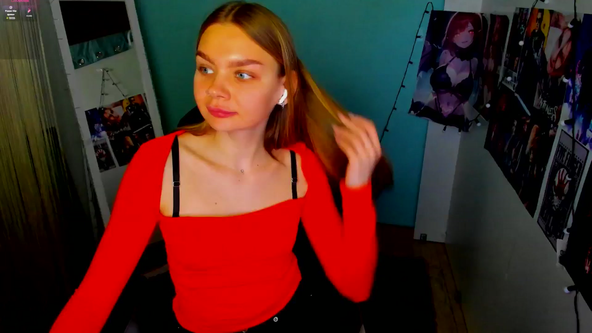 Gallery image thumbnail from Valery_Lovee's myfreecams stream on, 04/07/2025, 11:27 image 10 of 20