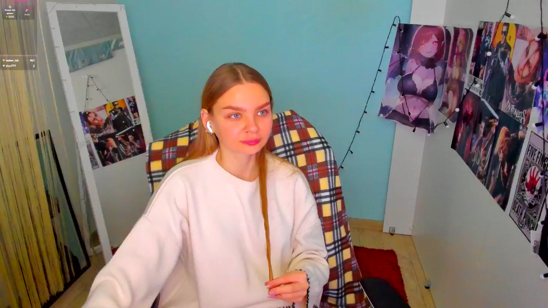 Gallery image thumbnail from Valery_Lovee's myfreecams stream on, 04/09/2025, 08:07 image 7 of 20