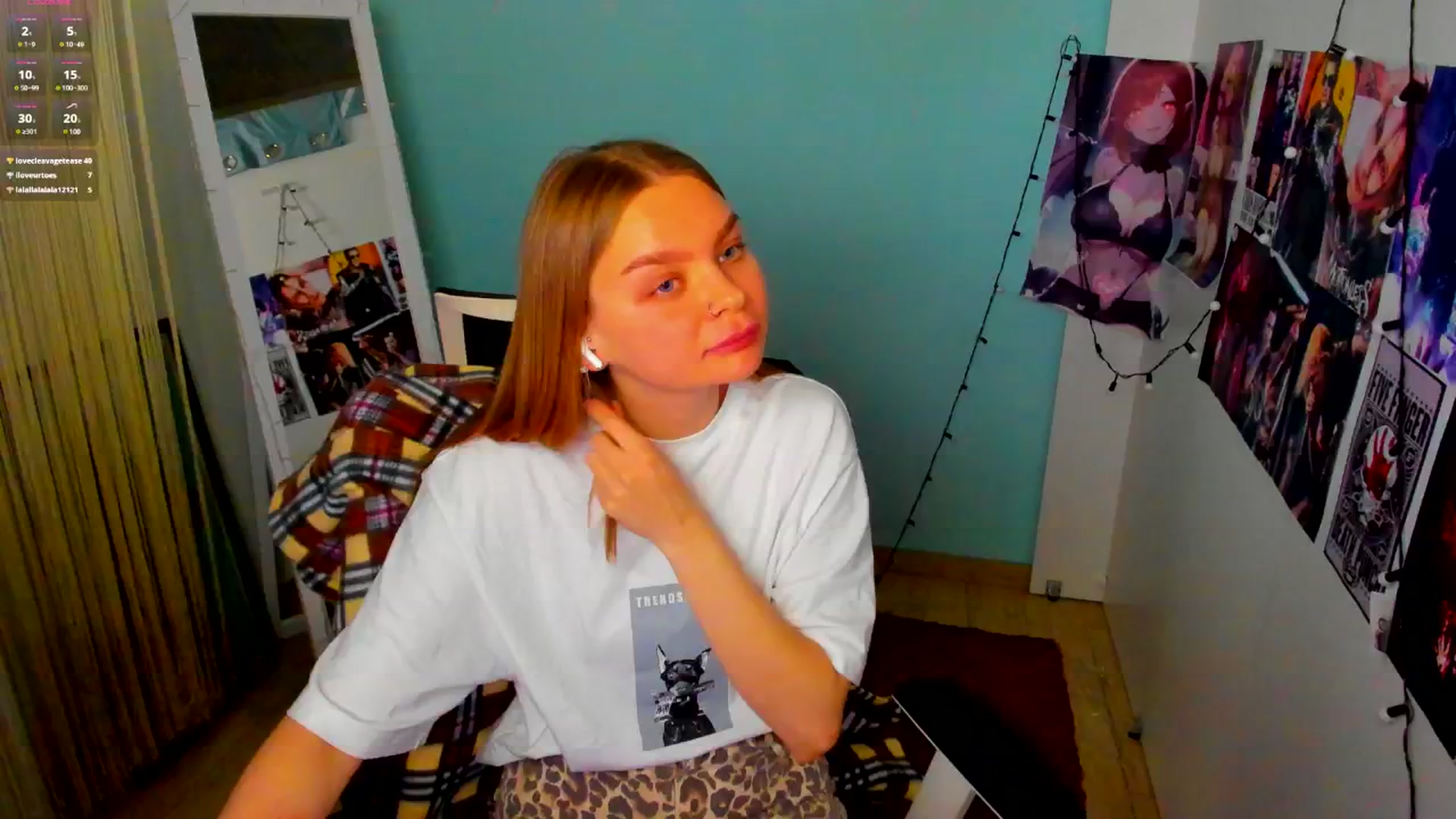 Gallery image thumbnail from Valery_Lovee's myfreecams stream on, 04/19/2025, 10:36 image 1 of 20