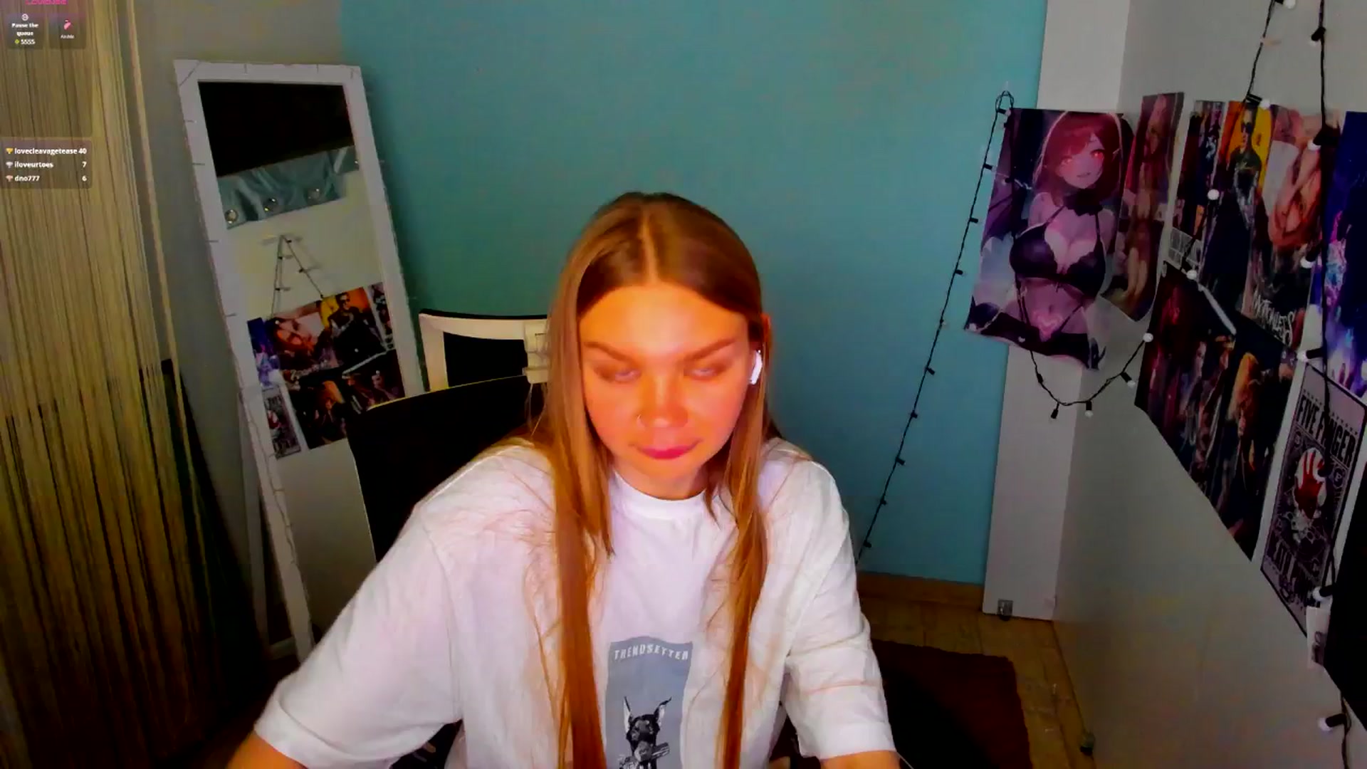 Gallery image thumbnail from Valery_Lovee's myfreecams stream on, 04/19/2025, 11:43 image 14 of 20