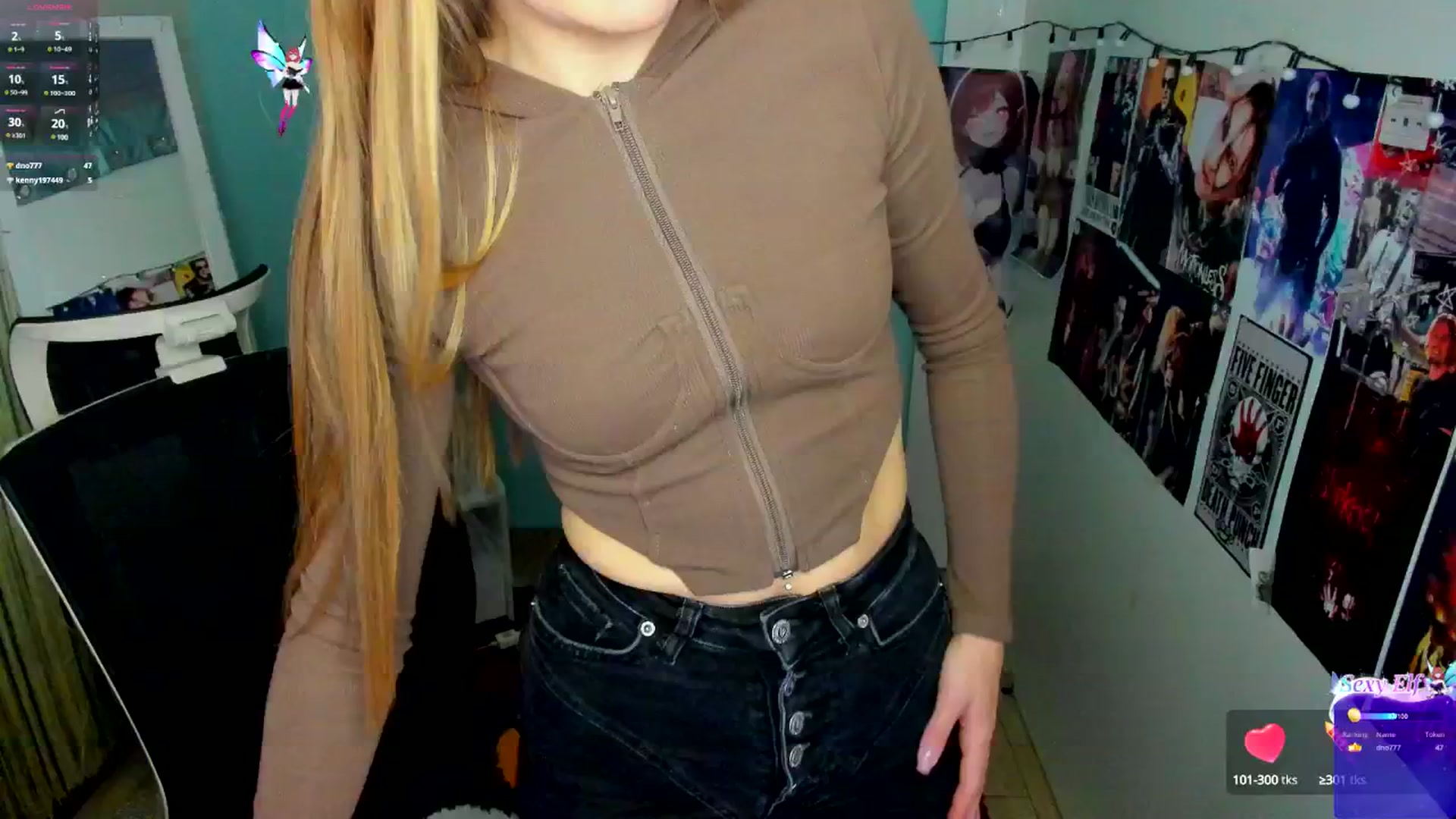 Gallery image thumbnail from Valery_Lovee's myfreecams stream on, 05/05/2025, 08:58 image 17 of 20