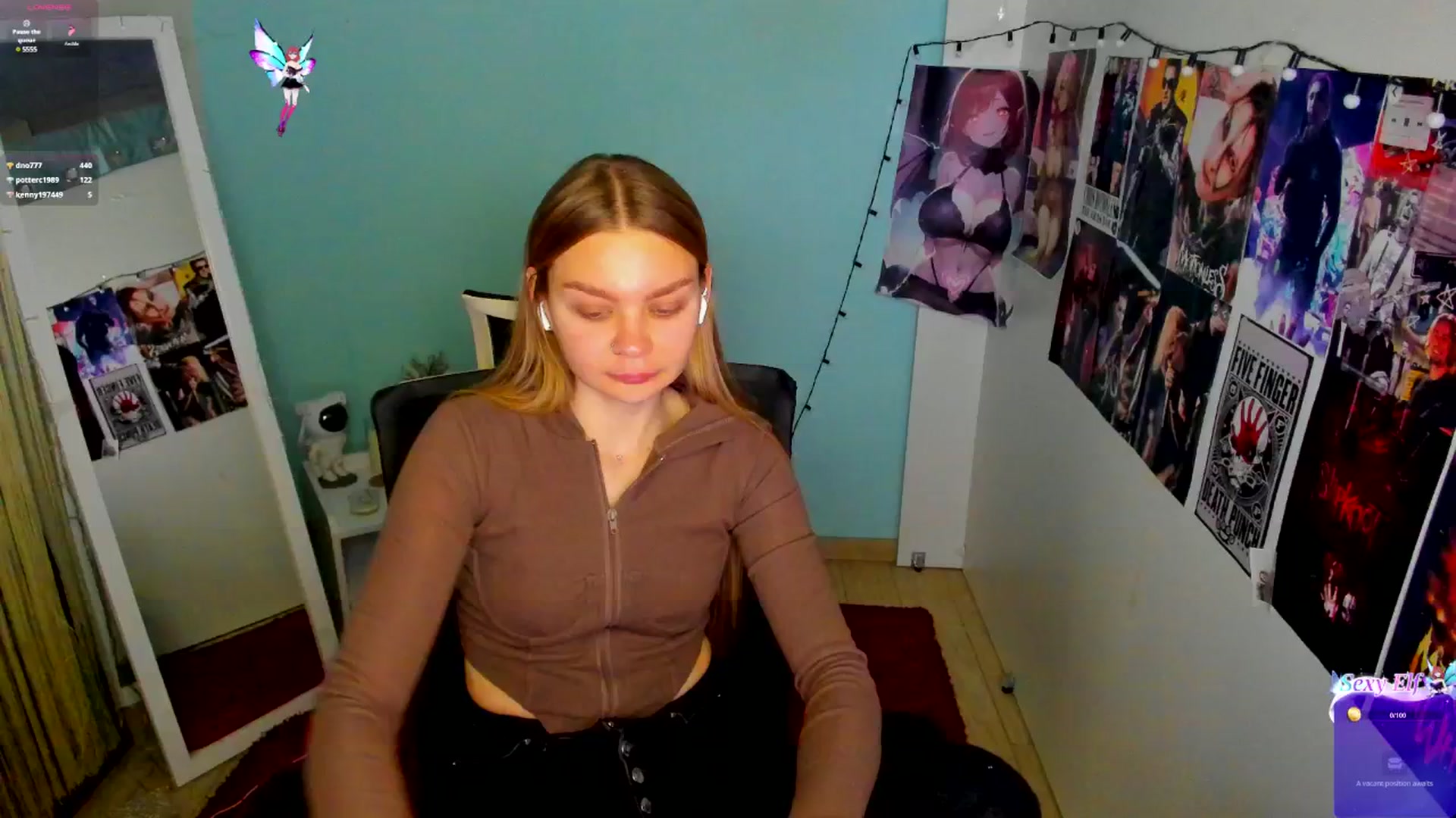 Gallery image thumbnail from Valery_Lovee's myfreecams stream on, 05/05/2025, 11:18 image 9 of 20