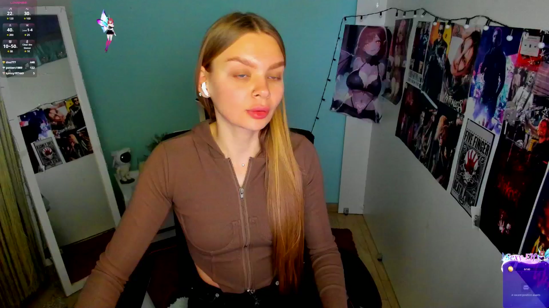 Gallery image thumbnail from Valery_Lovee's myfreecams stream on, 05/05/2025, 11:18 image 16 of 20