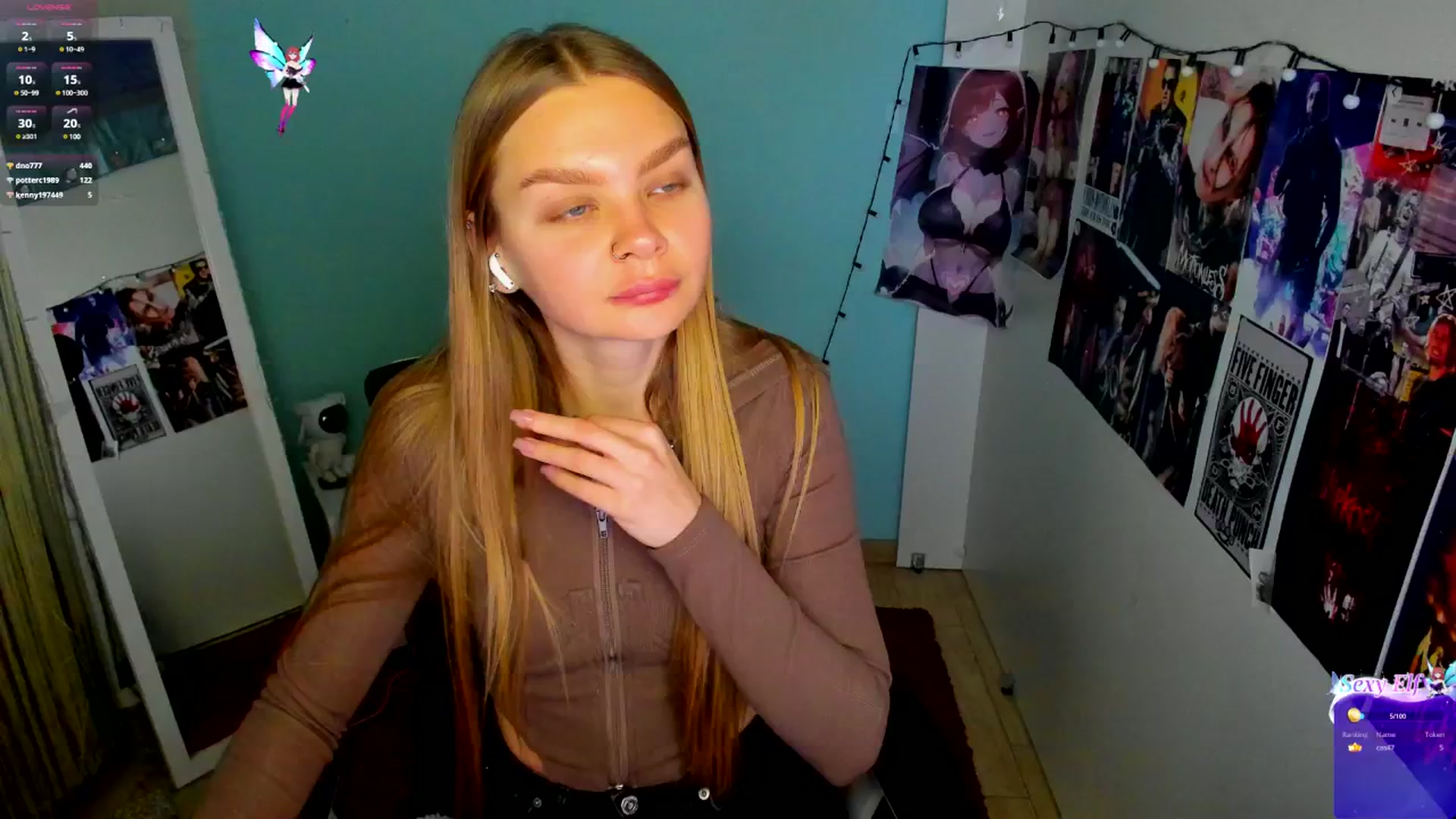 Gallery image thumbnail from Valery_Lovee's myfreecams stream on, 05/05/2025, 11:18 image 7 of 20