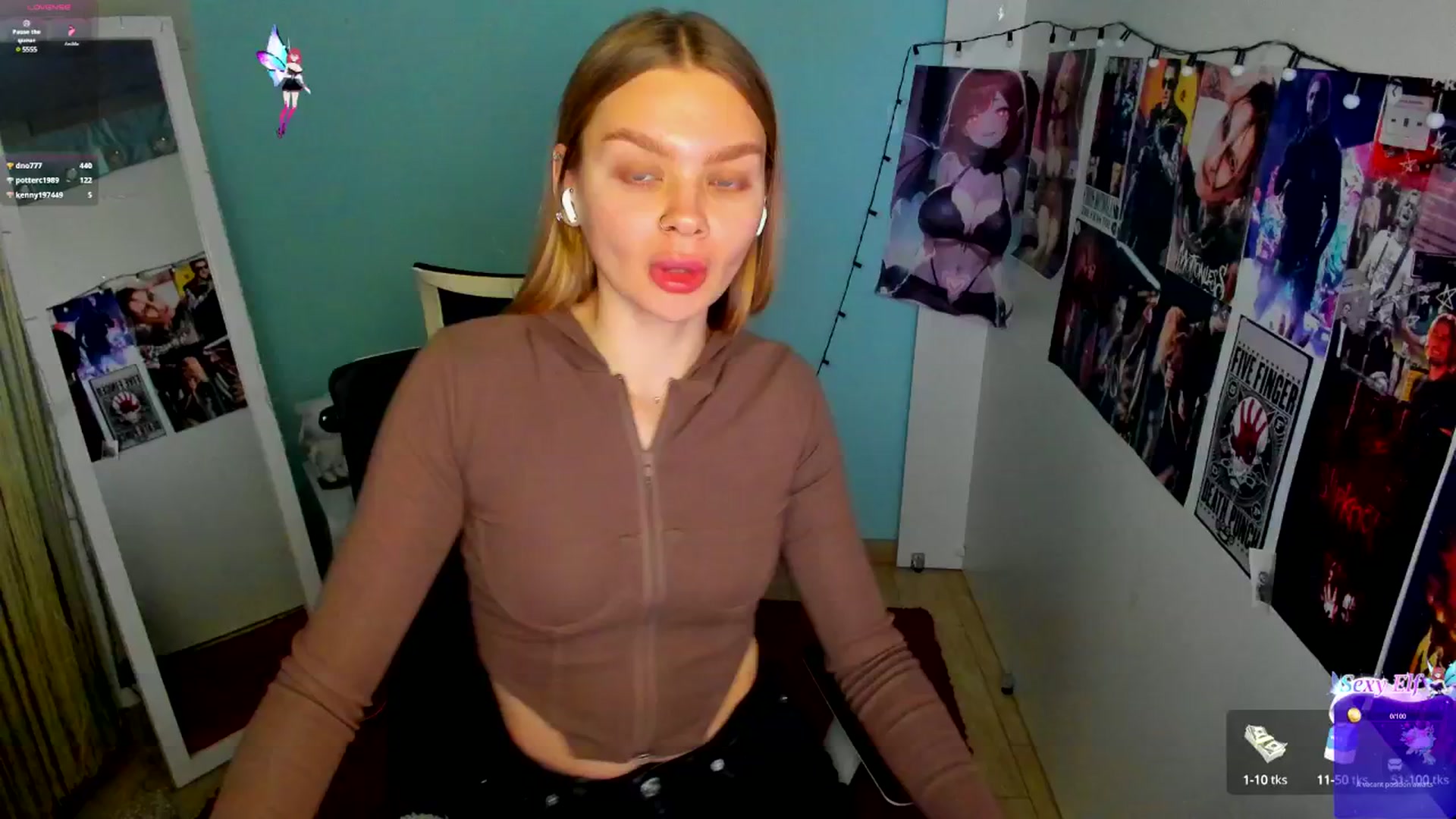 Gallery image thumbnail from Valery_Lovee's myfreecams stream on, 05/05/2025, 11:18 image 15 of 20
