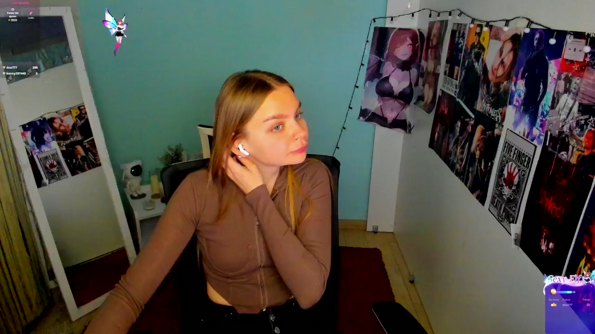 Gallery image thumbnail from Valery_Lovee's myfreecams stream on, 05/05/2025, 11:18 image 2 of 20
