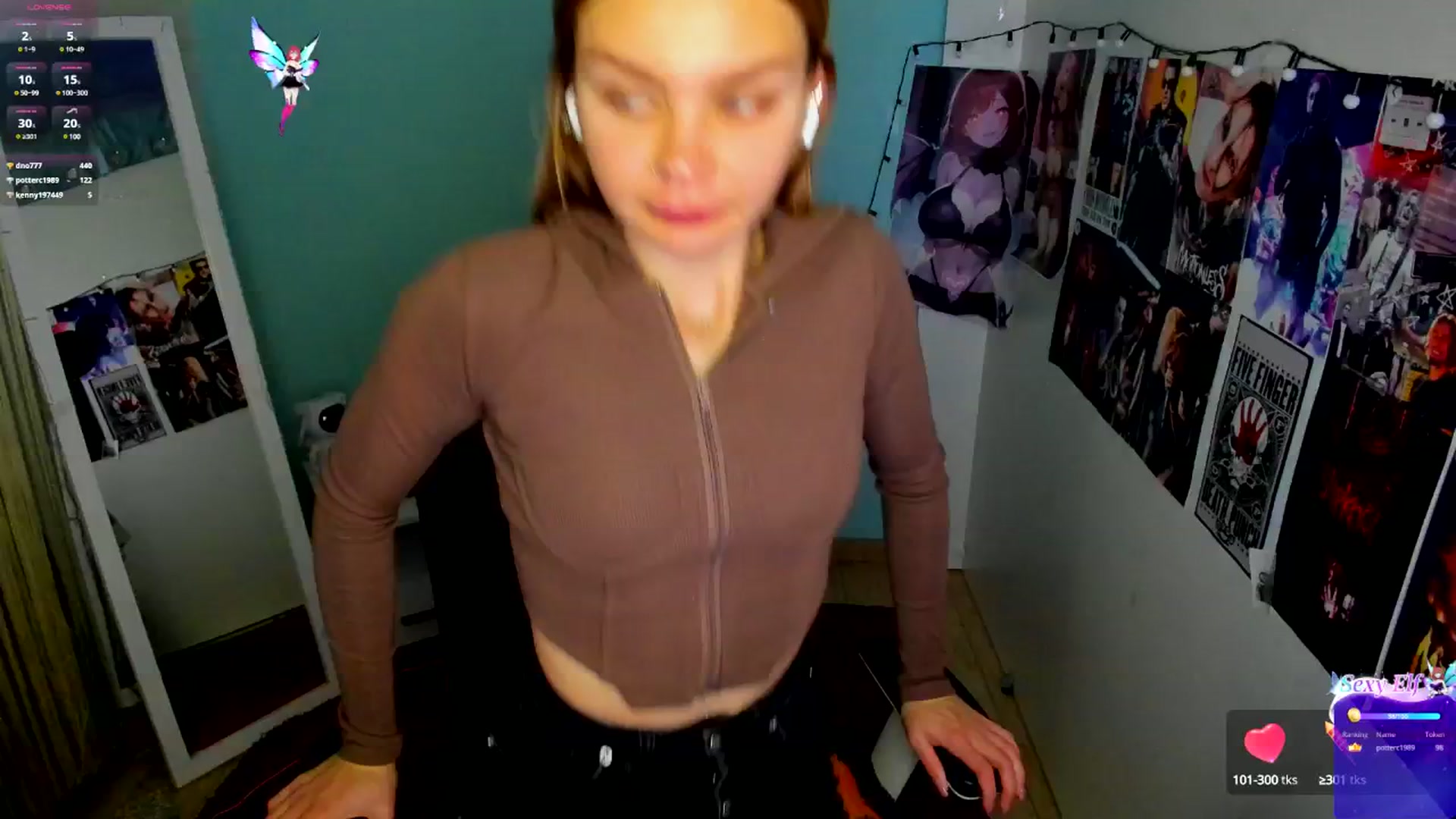 Gallery image thumbnail from Valery_Lovee's myfreecams stream on, 05/05/2025, 11:18 image 5 of 20