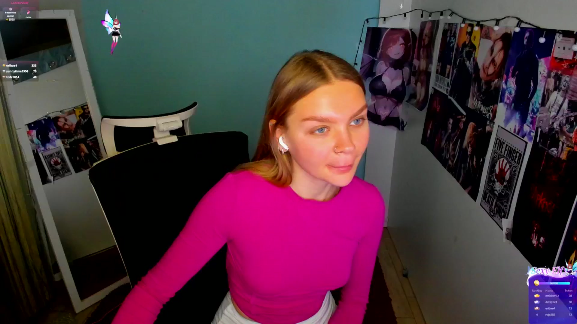 Gallery image thumbnail from Valery_Lovee's myfreecams stream on, 05/08/2025, 10:50 image 16 of 20