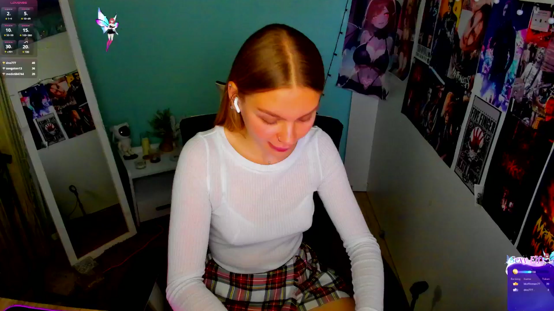 Gallery image thumbnail from Valery_Lovee's myfreecams stream on, 05/11/2025, 09:16 image 1 of 20
