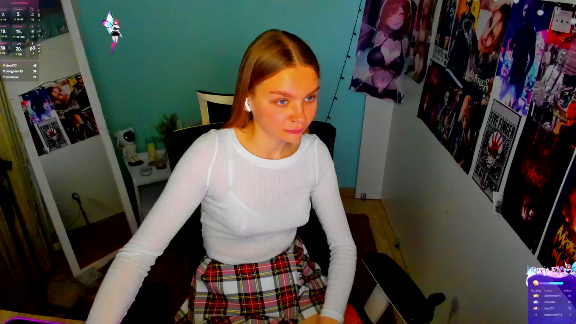 Gallery image thumbnail from Valery_Lovee's myfreecams stream on, 05/11/2025, 09:16 image 12 of 20