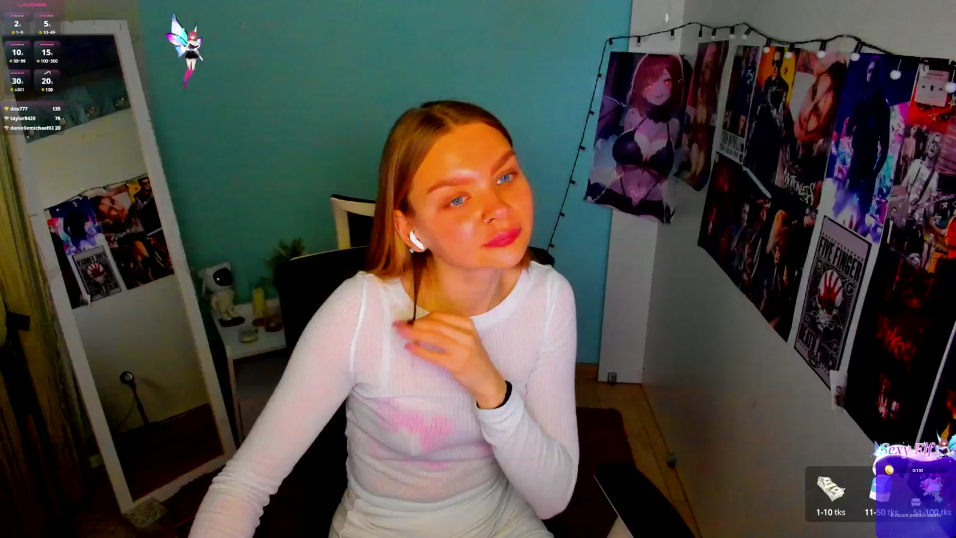 Gallery image thumbnail from Valery_Lovee's myfreecams stream on, 05/12/2025, 08:32 image 17 of 20