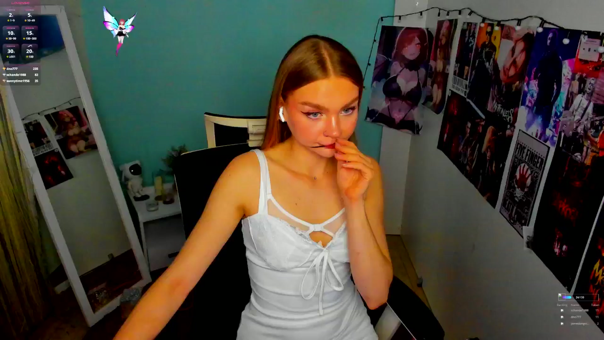 Gallery image thumbnail from Valery_Lovee's myfreecams stream on, 05/13/2025, 09:10 image 17 of 20