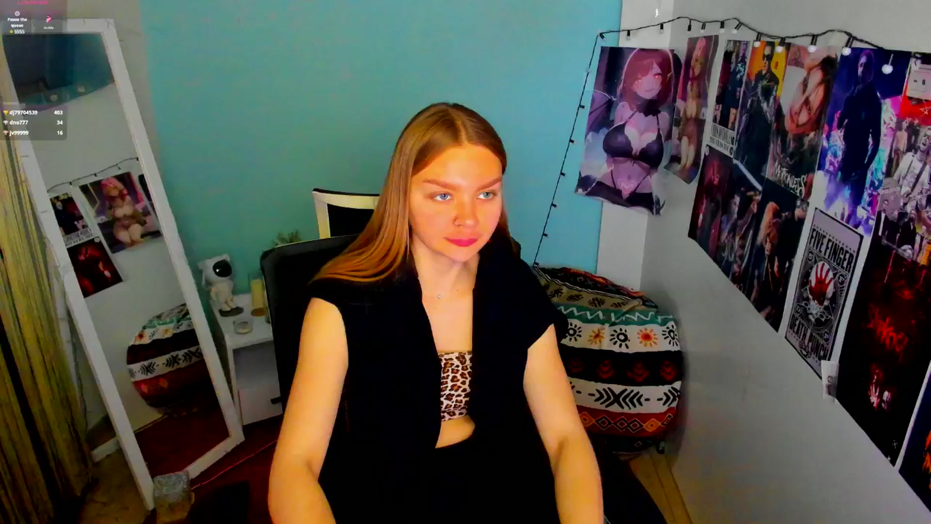 Gallery image thumbnail from Valery_Lovee's myfreecams stream on, 05/16/2025, 09:28 image 15 of 20