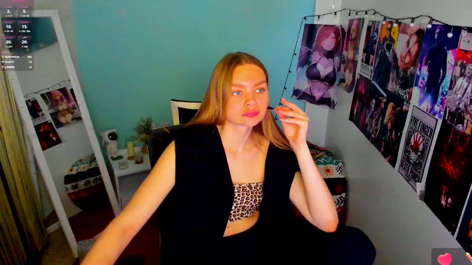 Gallery image thumbnail from Valery_Lovee's myfreecams stream on, 05/16/2025, 09:28 image 4 of 20