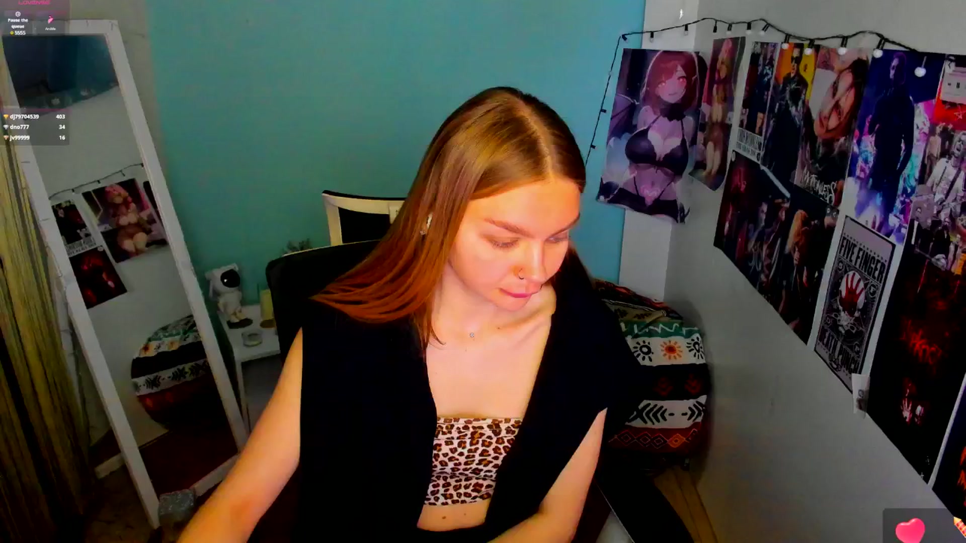 Gallery image thumbnail from Valery_Lovee's myfreecams stream on, 05/16/2025, 09:28 image 18 of 20