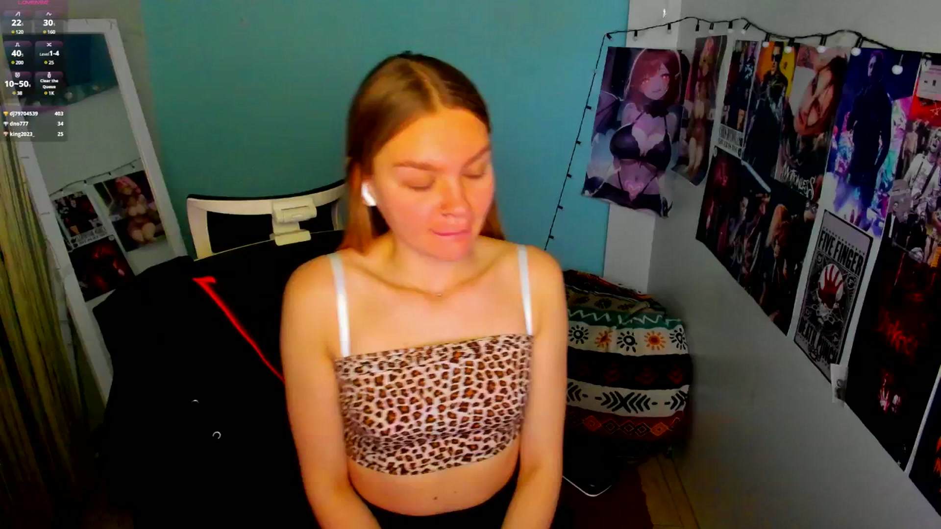 Gallery image thumbnail from Valery_Lovee's myfreecams stream on, 05/16/2025, 11:32 image 14 of 20