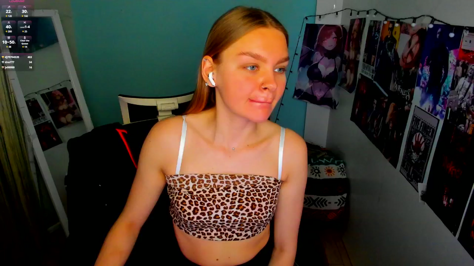 Gallery image thumbnail from Valery_Lovee's myfreecams stream on, 05/16/2025, 11:32 image 2 of 20