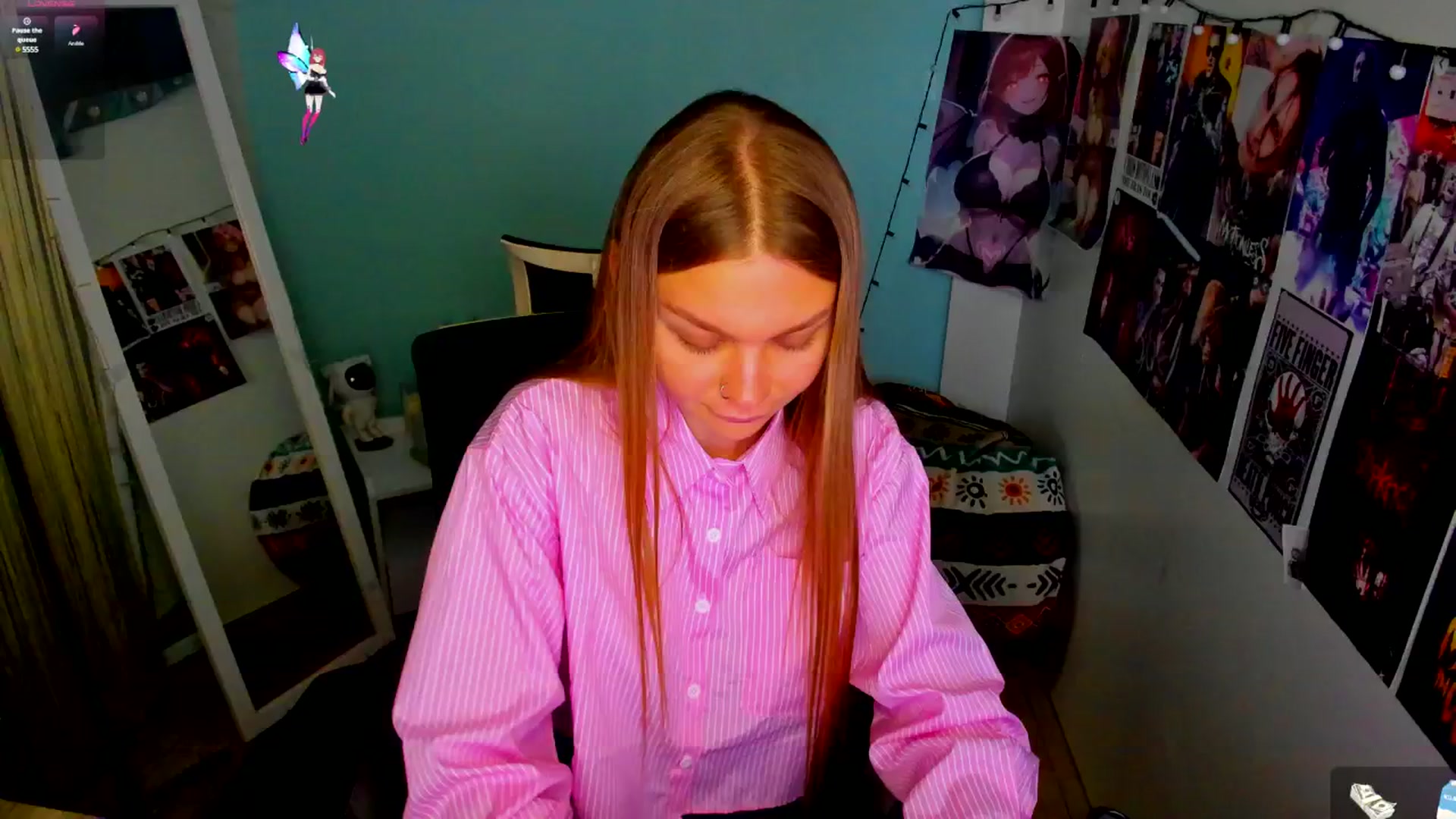 Gallery image thumbnail from Valery_Lovee's myfreecams stream on, 05/17/2025, 11:40 image 1 of 20
