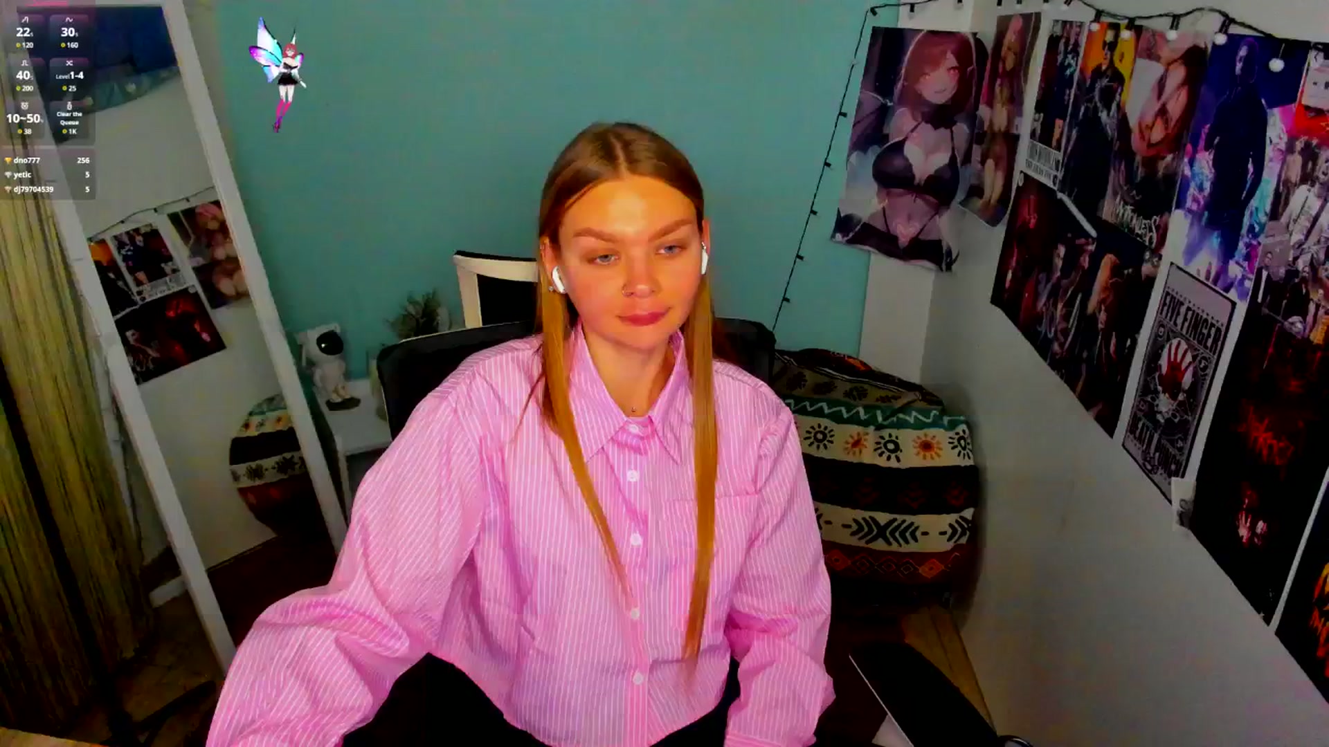 Gallery image thumbnail from Valery_Lovee's myfreecams stream on, 05/17/2025, 11:40 image 19 of 20