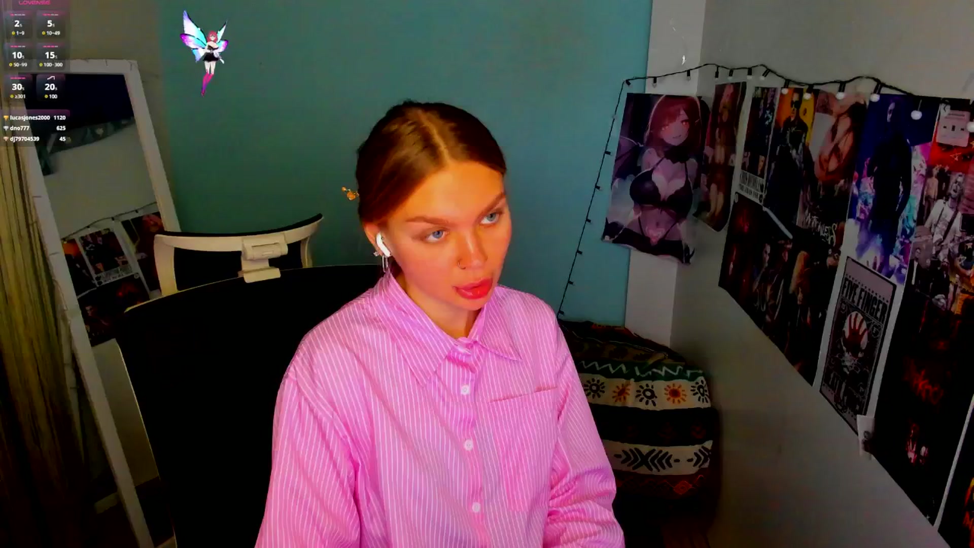 Gallery image thumbnail from Valery_Lovee's myfreecams stream on, 05/18/2025, 10:05 image 15 of 20