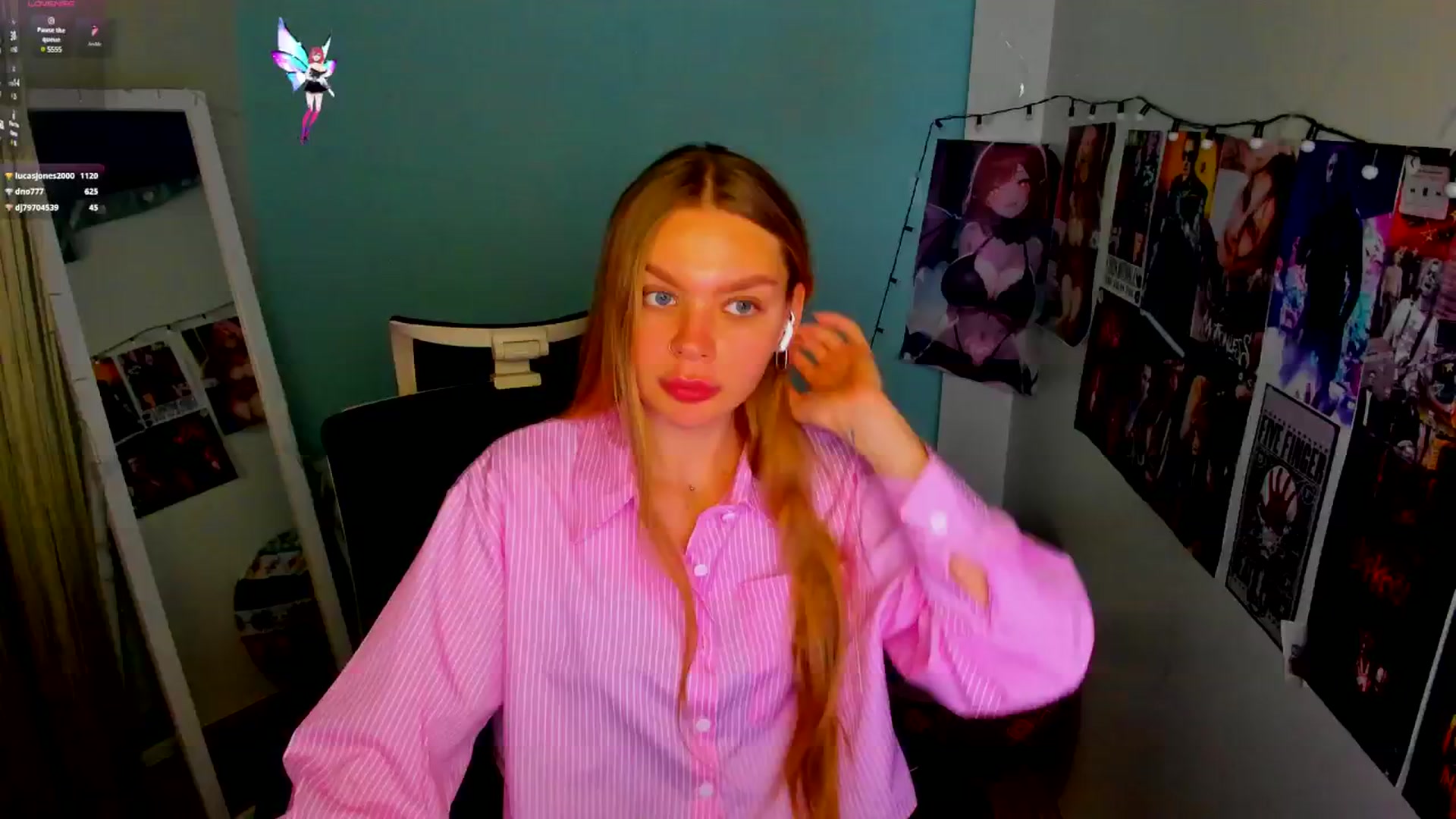 Gallery image thumbnail from Valery_Lovee's myfreecams stream on, 05/18/2025, 10:05 image 18 of 20