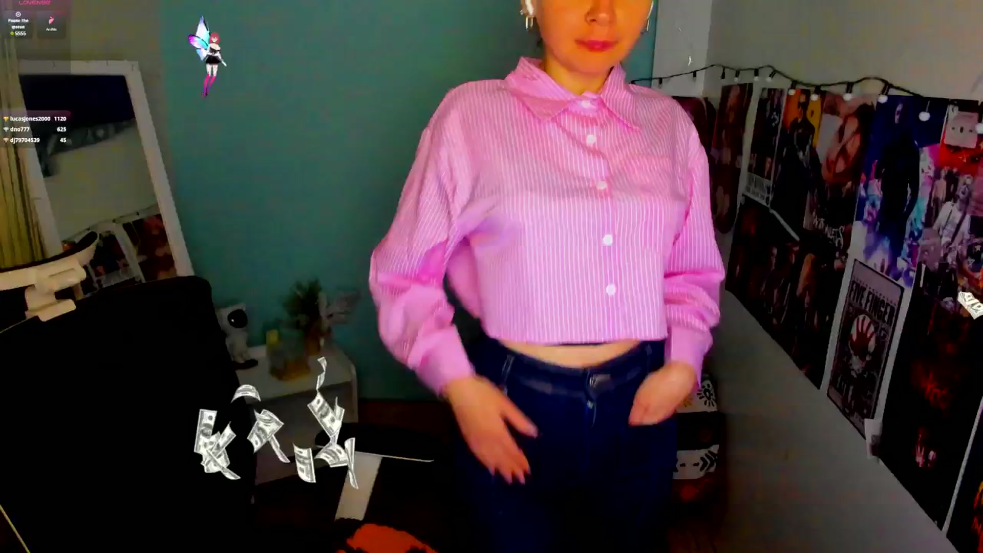Gallery image thumbnail from Valery_Lovee's myfreecams stream on, 05/18/2025, 10:05 image 17 of 20