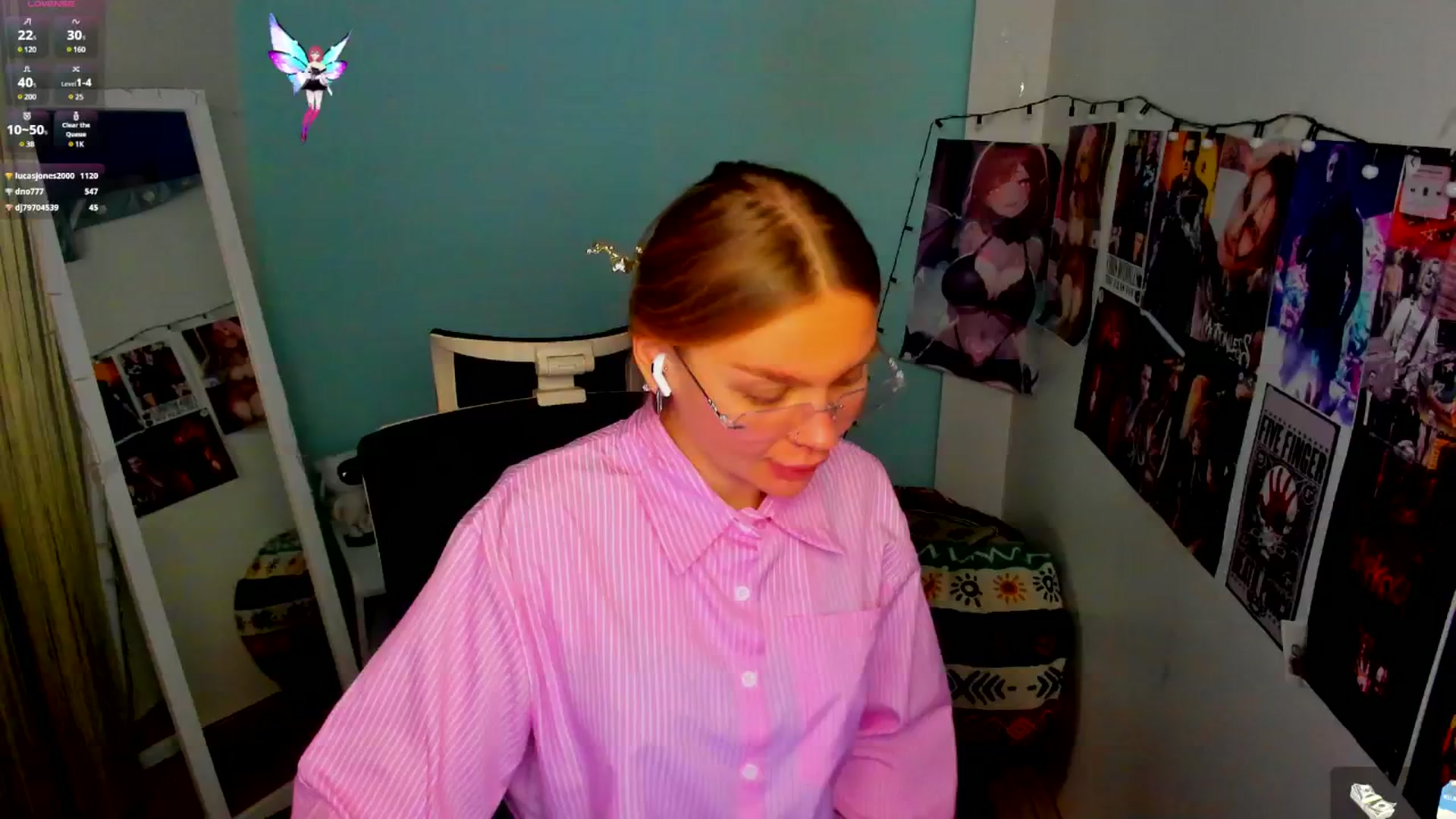 Gallery image thumbnail from Valery_Lovee's myfreecams stream on, 05/18/2025, 10:05 image 8 of 20