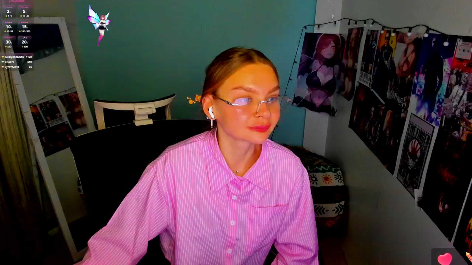 Gallery image thumbnail from Valery_Lovee's myfreecams stream on, 05/18/2025, 11:25 image 10 of 20