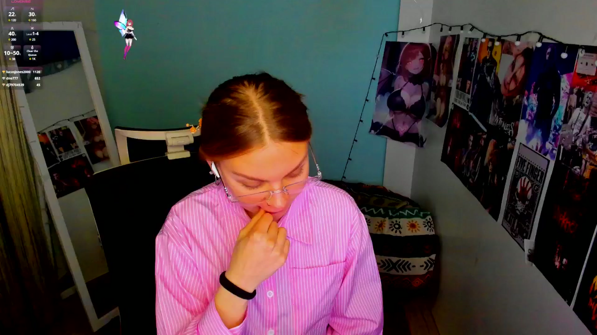 Gallery image thumbnail from Valery_Lovee's myfreecams stream on, 05/18/2025, 11:25 image 14 of 20