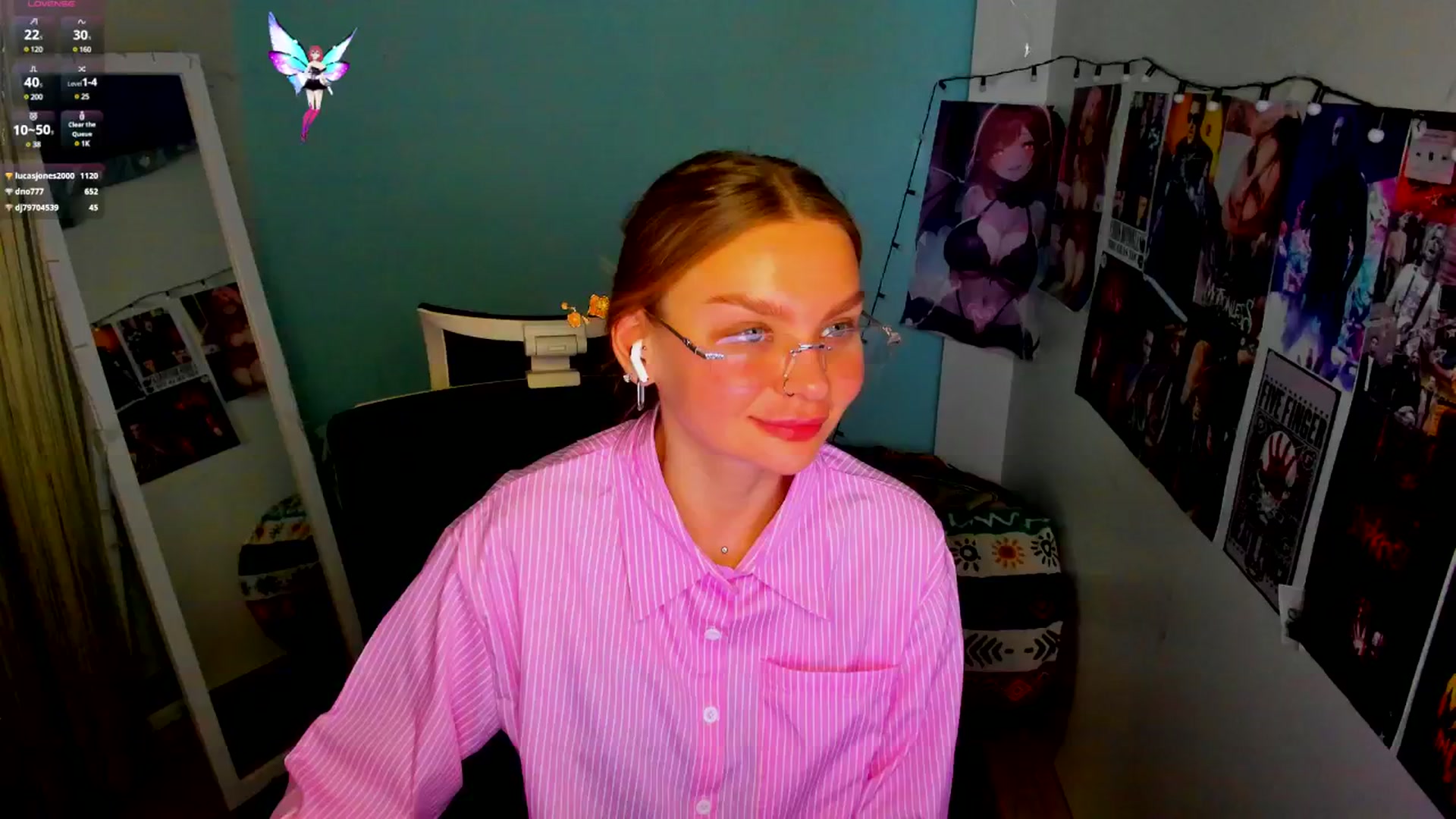 Gallery image thumbnail from Valery_Lovee's myfreecams stream on, 05/18/2025, 11:25 image 17 of 20