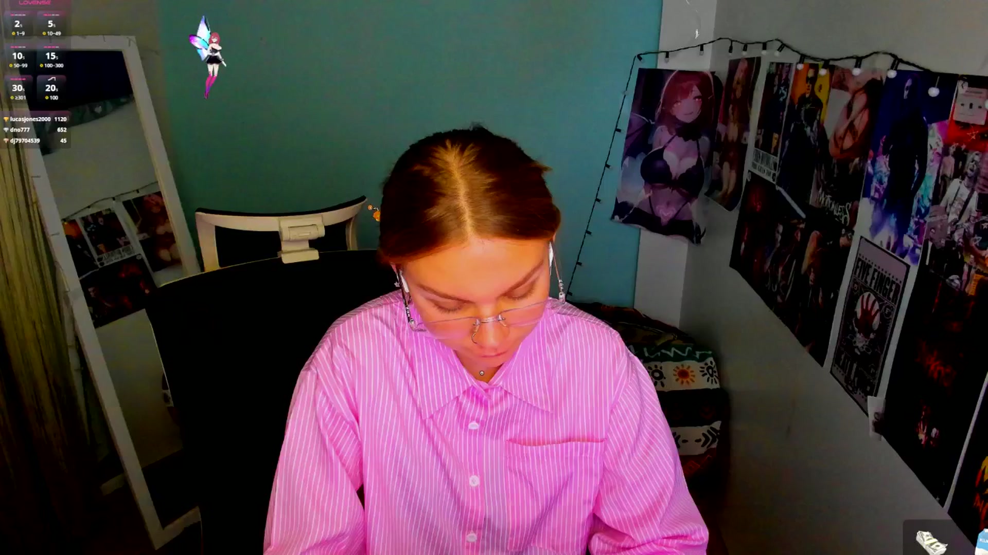 Gallery image thumbnail from Valery_Lovee's myfreecams stream on, 05/18/2025, 11:25 image 12 of 20